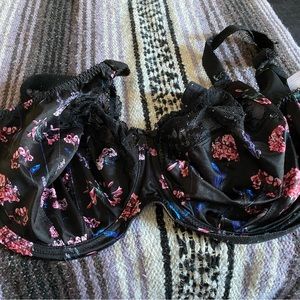 Elomi Bra gently used in good condition